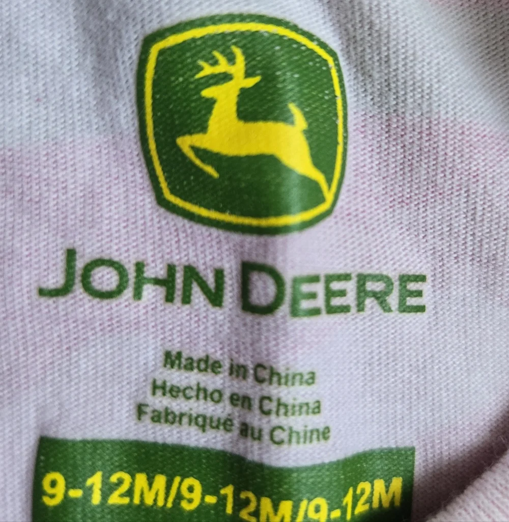 John Deere Baby Girl Pink Camo Bodysuit/oneies And Sock Set 9-12 Mo